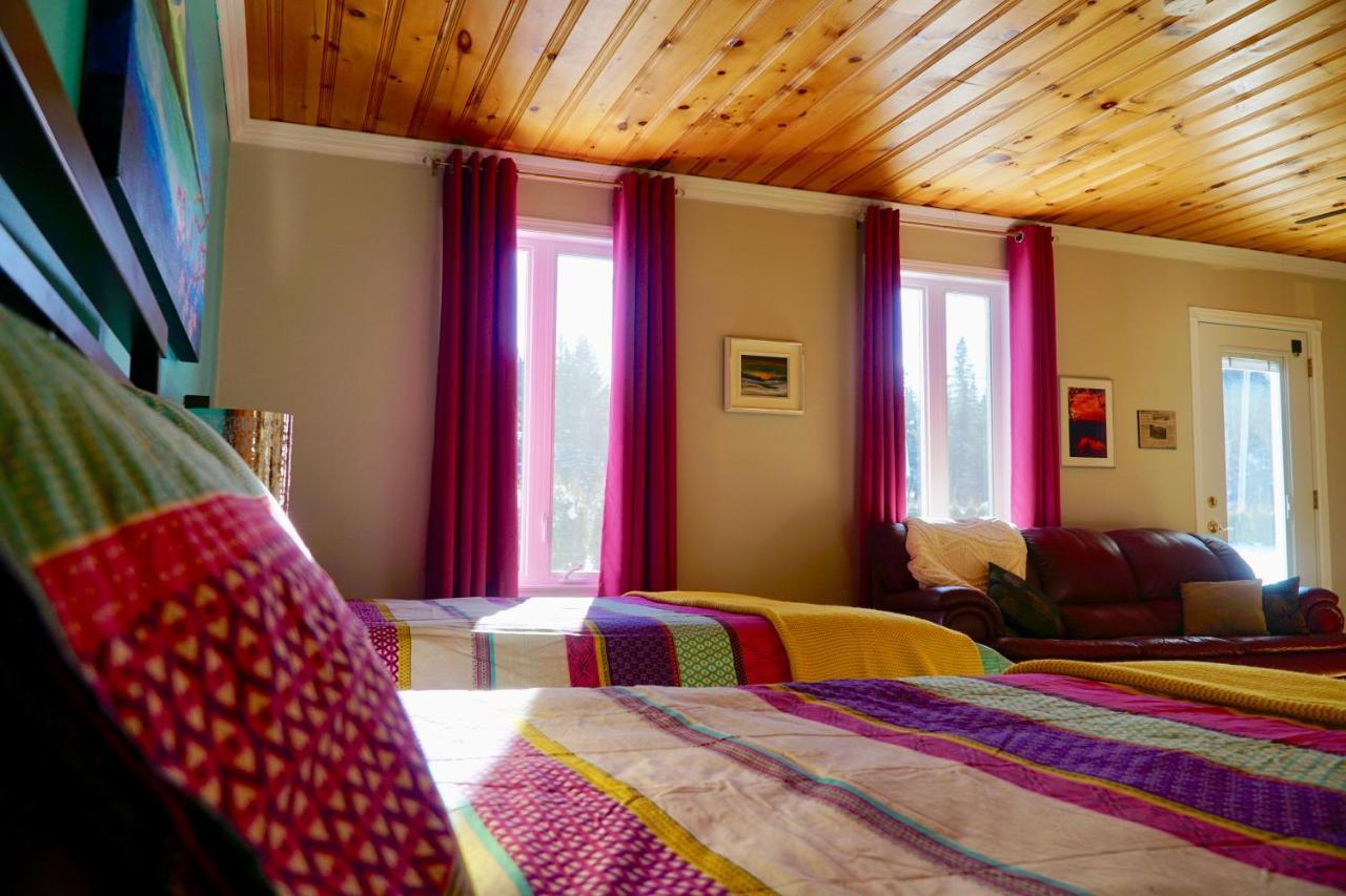 Gite De La Montagne Enchantee Metabetchouan Zewnętrze zdjęcie